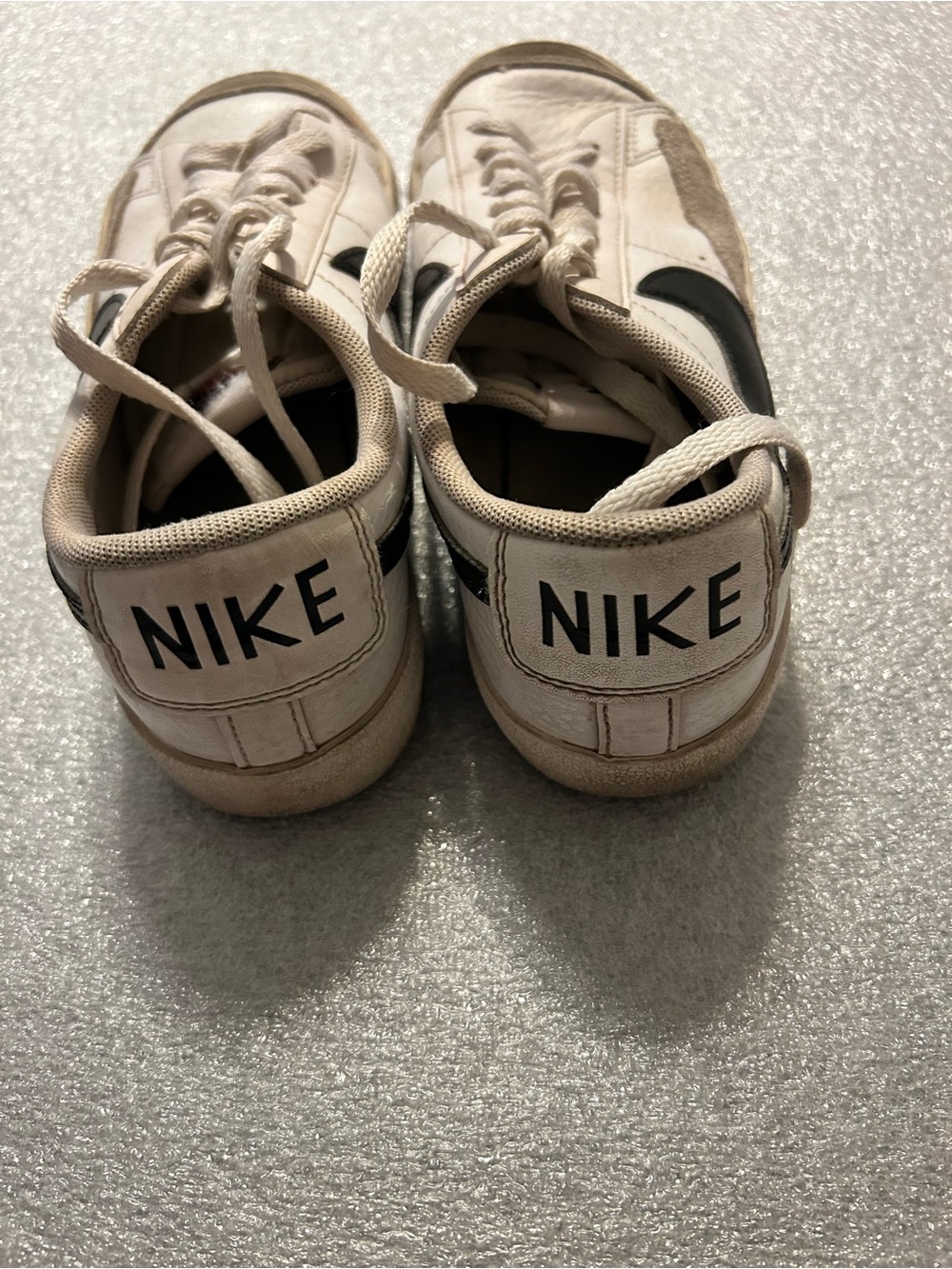 Nike Kids White and Black Low-Top Sneakers